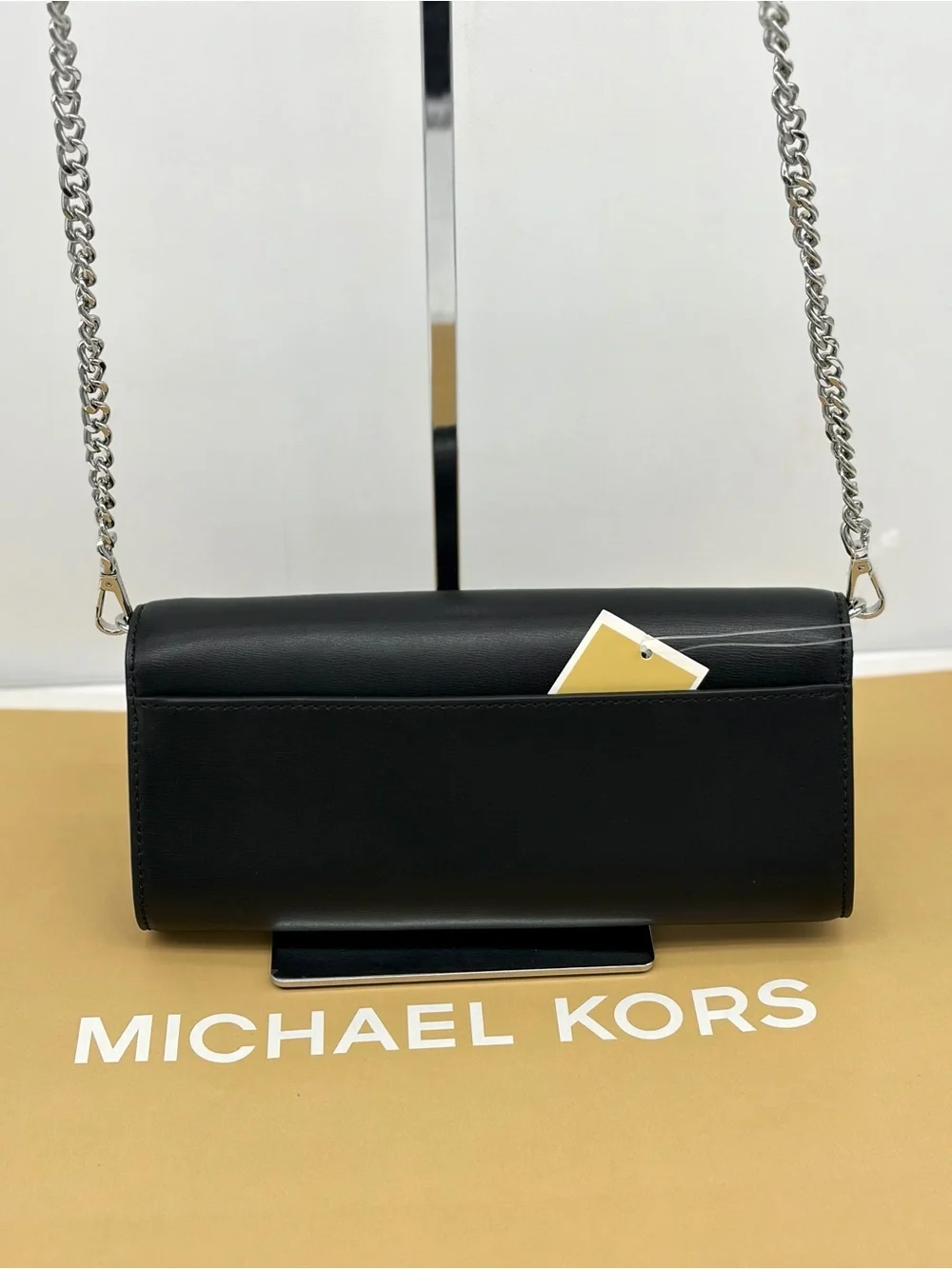 Michael Kors Jet Set Travel Leather Clutch Crossbody Wallet on chain